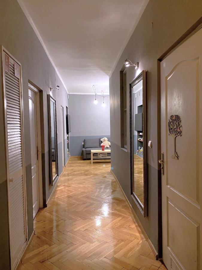 Real Vip Hostel Краків Екстер'єр фото