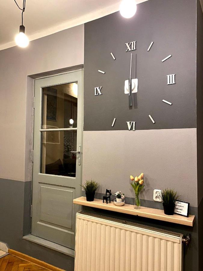 Real Vip Hostel Краків Екстер'єр фото
