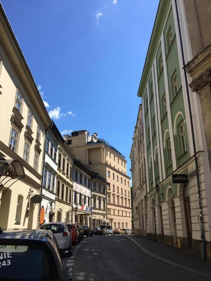 Real Vip Hostel Краків Екстер'єр фото